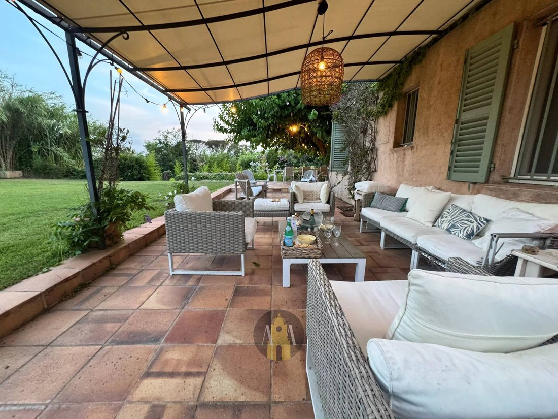 Villa en Zone Est Diffuse, San Tropez, Francia 3 - 18261235