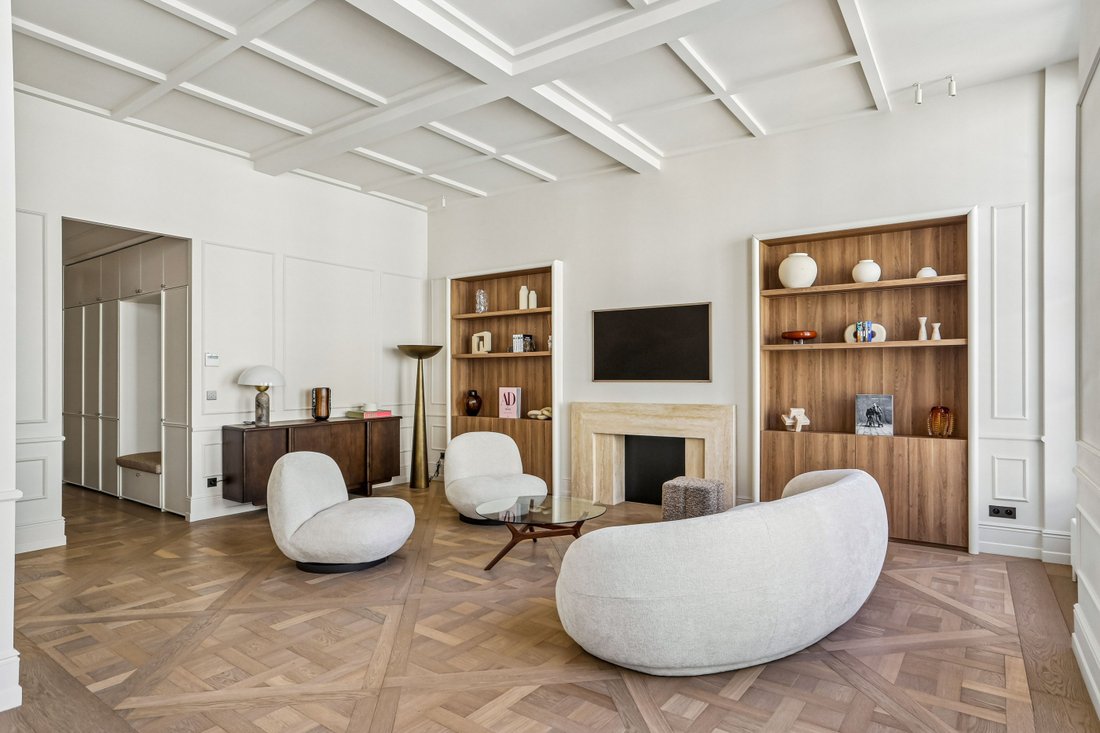 Apartment in Saint Germain l'Auxerrois, Paris 1er Arrondissement, Paris 2 - 18894382