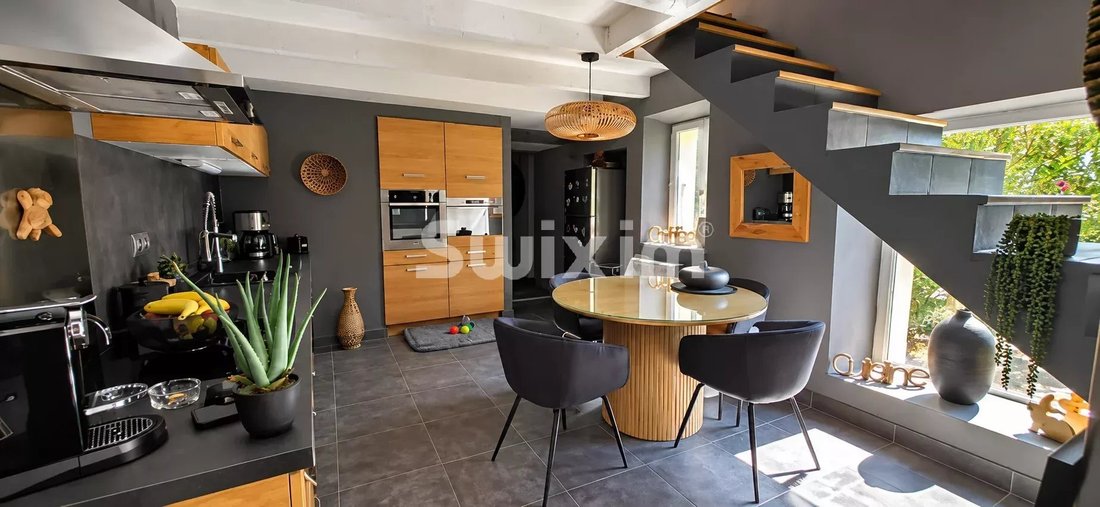 Country House in Grignan, Auvergne-Rhône-Alpes, France 4 - 18894512
