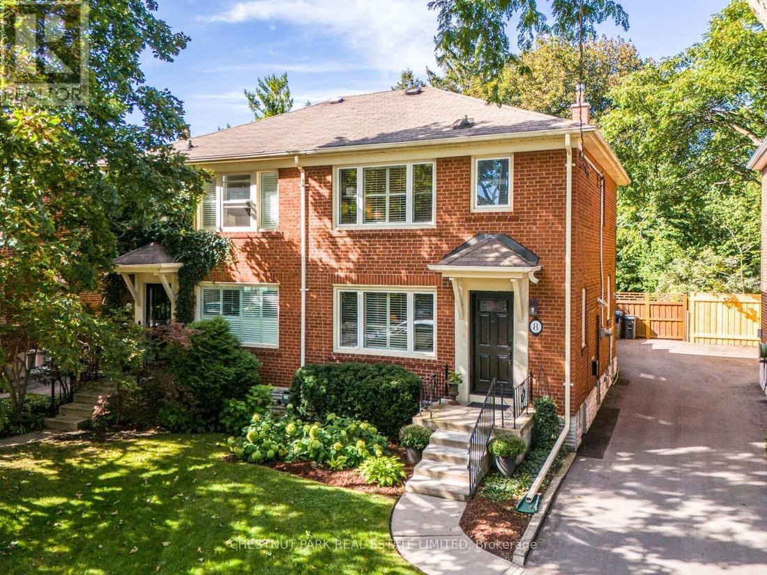 House in Toronto, Ontario, Canada 2 - 18894760