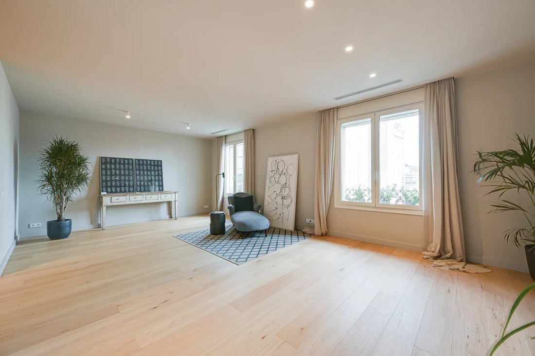 Apartment in Sarrià-Sant Gervasi, Barcelona, Spain 5 - 16609178