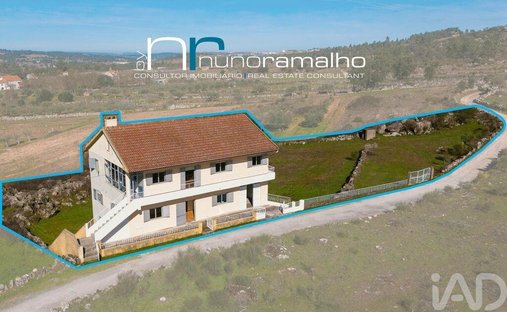 Townhouse in Vascoveiro, Guarda District, Portugal 1