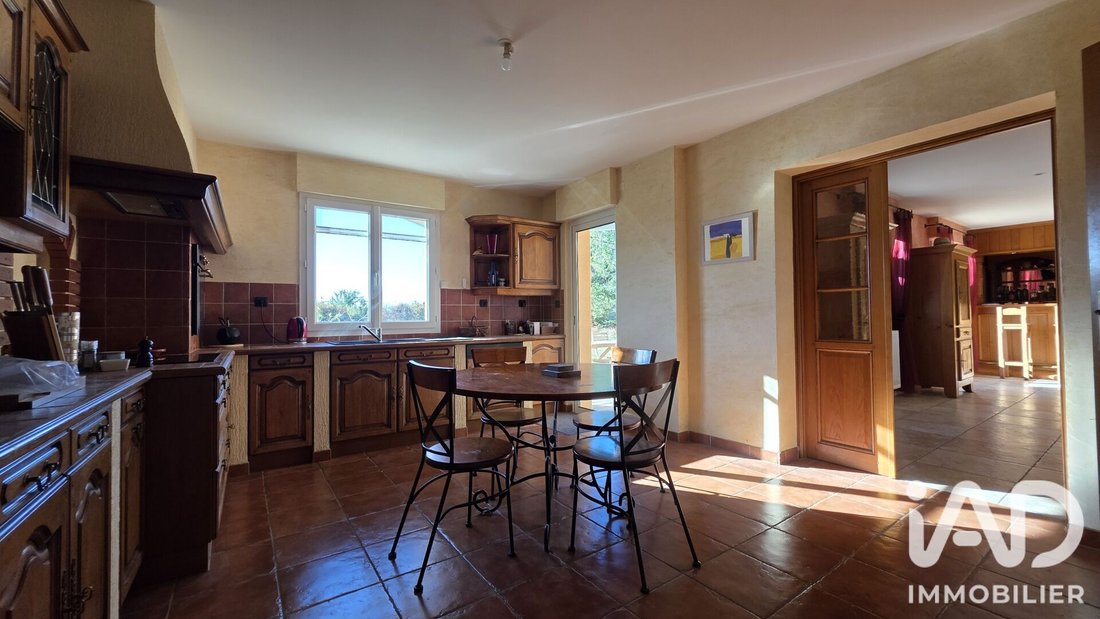 Casa a Brout-Vernet, Auvergne-Rodano-Alpi, Francia 5 - 18897054