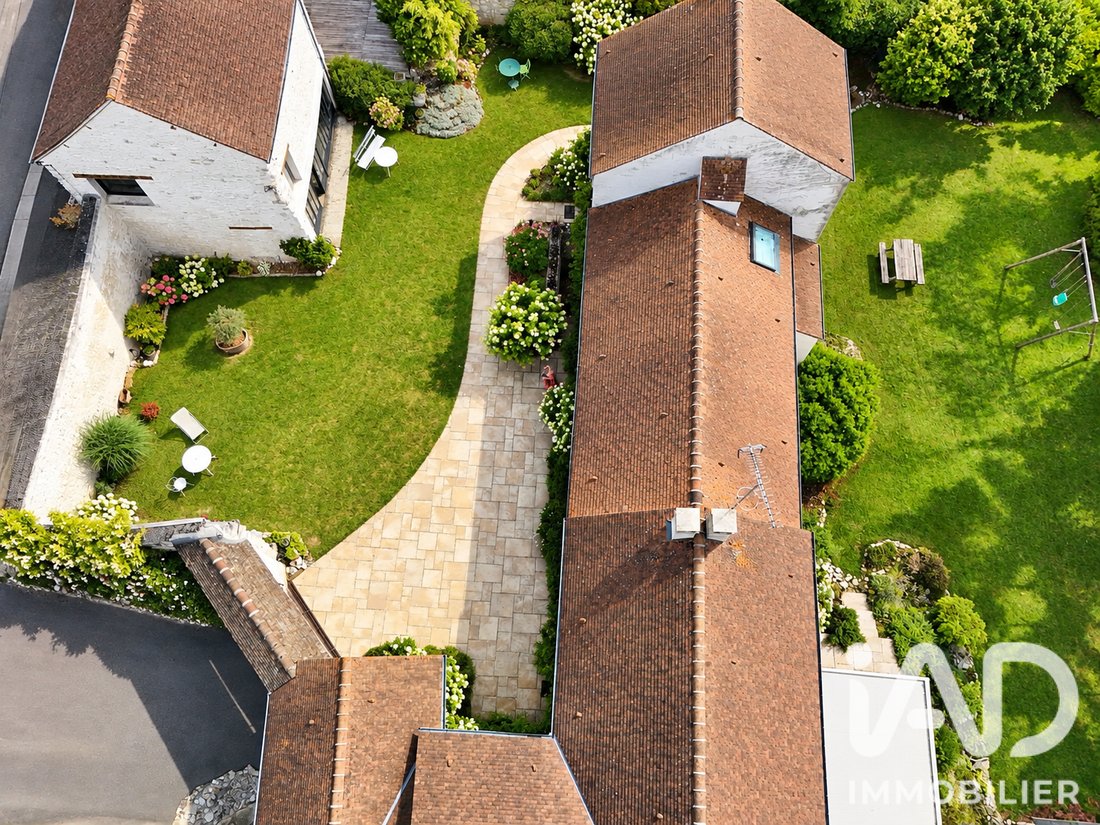 House in Auffreville-Brasseuil, Ile-de-France, France 2 - 18337603