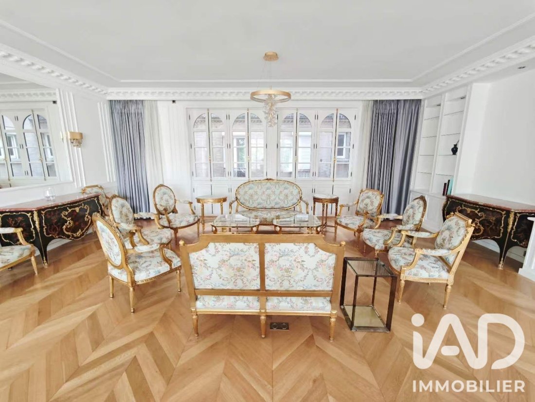 Apartment in Invalides, Paris 7e Arrondissement, Paris 1 - 18897403