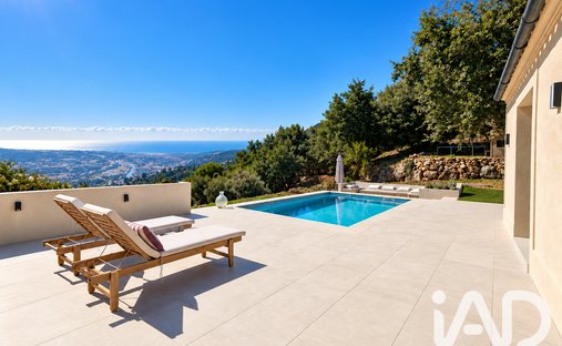 Haus in Carros, Provence-Alpes-Côte d'Azur, Frankreich 1