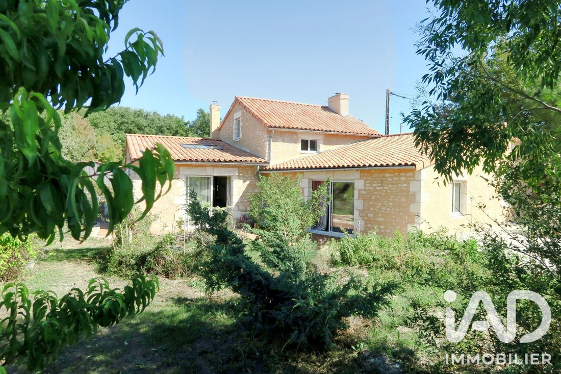 House in Leignes-sur-Fontaine, Nouvelle-Aquitaine, France 1 - 18897153
