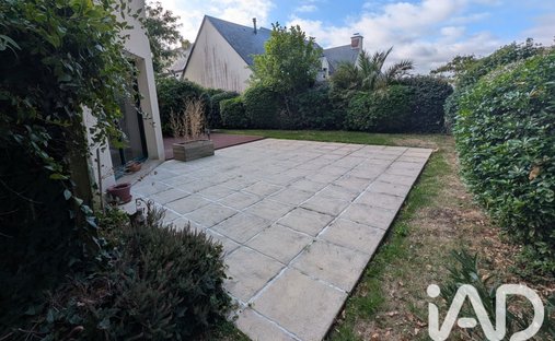 House in Nord Est, Saint-Grégoire, France 1