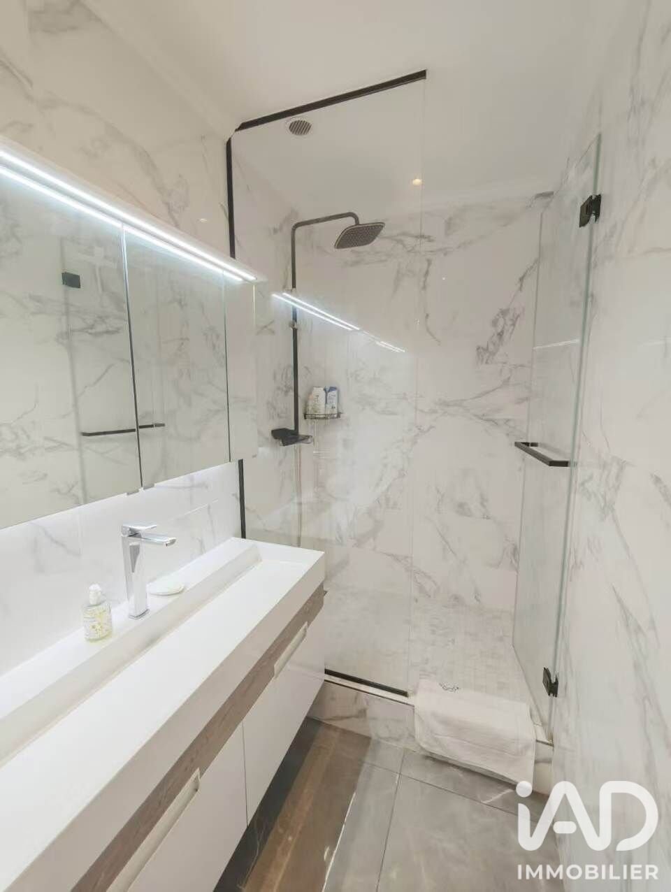 Apartment in Invalides, Paris 7e Arrondissement, Paris 2 - 18897403