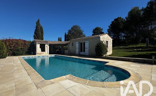 House in Saint-Paul-en-Forêt, Provence-Alpes-Côte d'Azur, France 1