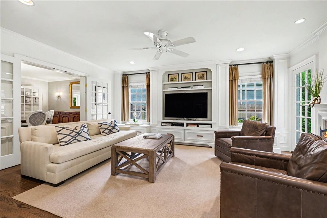House in Wilmette, Illinois, United States 5 - 18894705
