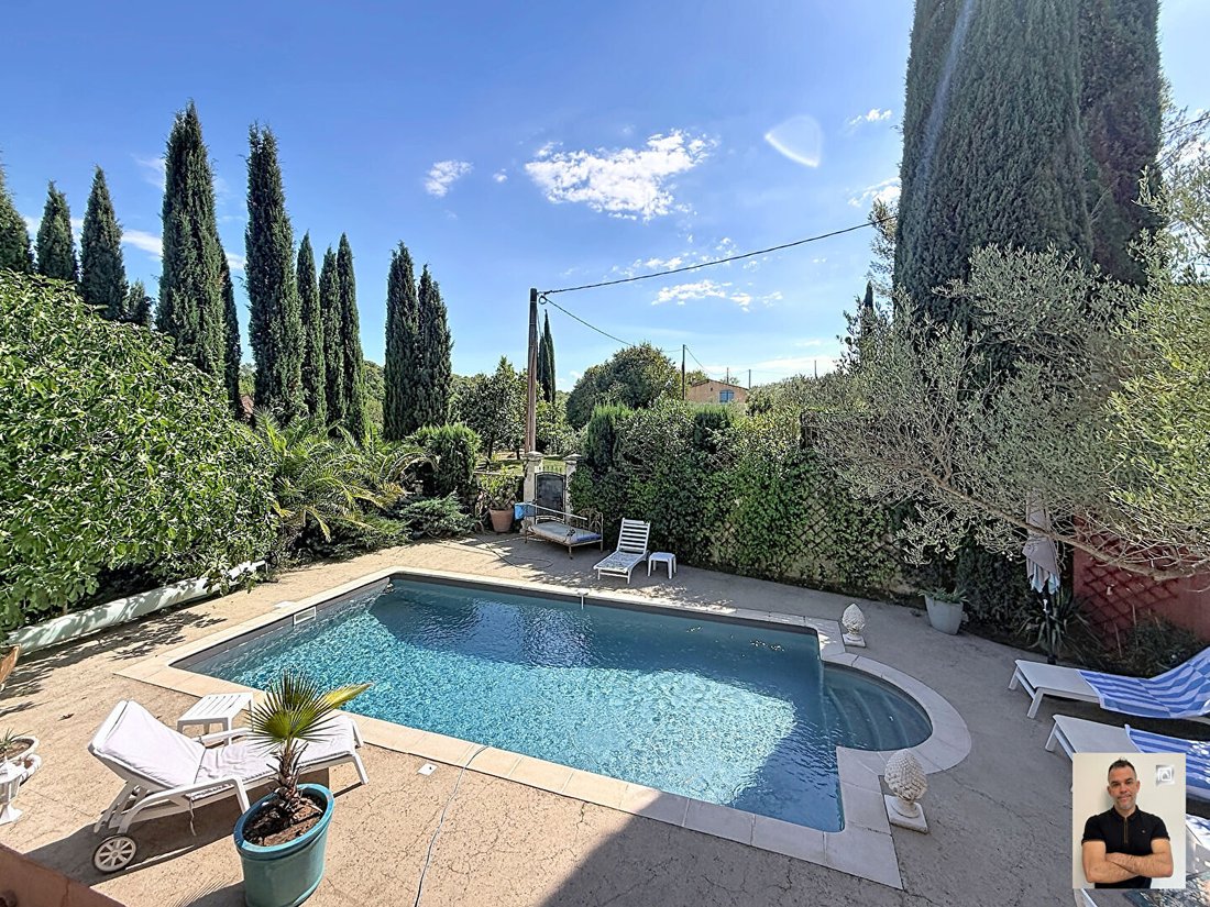 Villa a Cotignac, Provenza-Alpi-Costa Azzurra, Francia 2 - 18895125