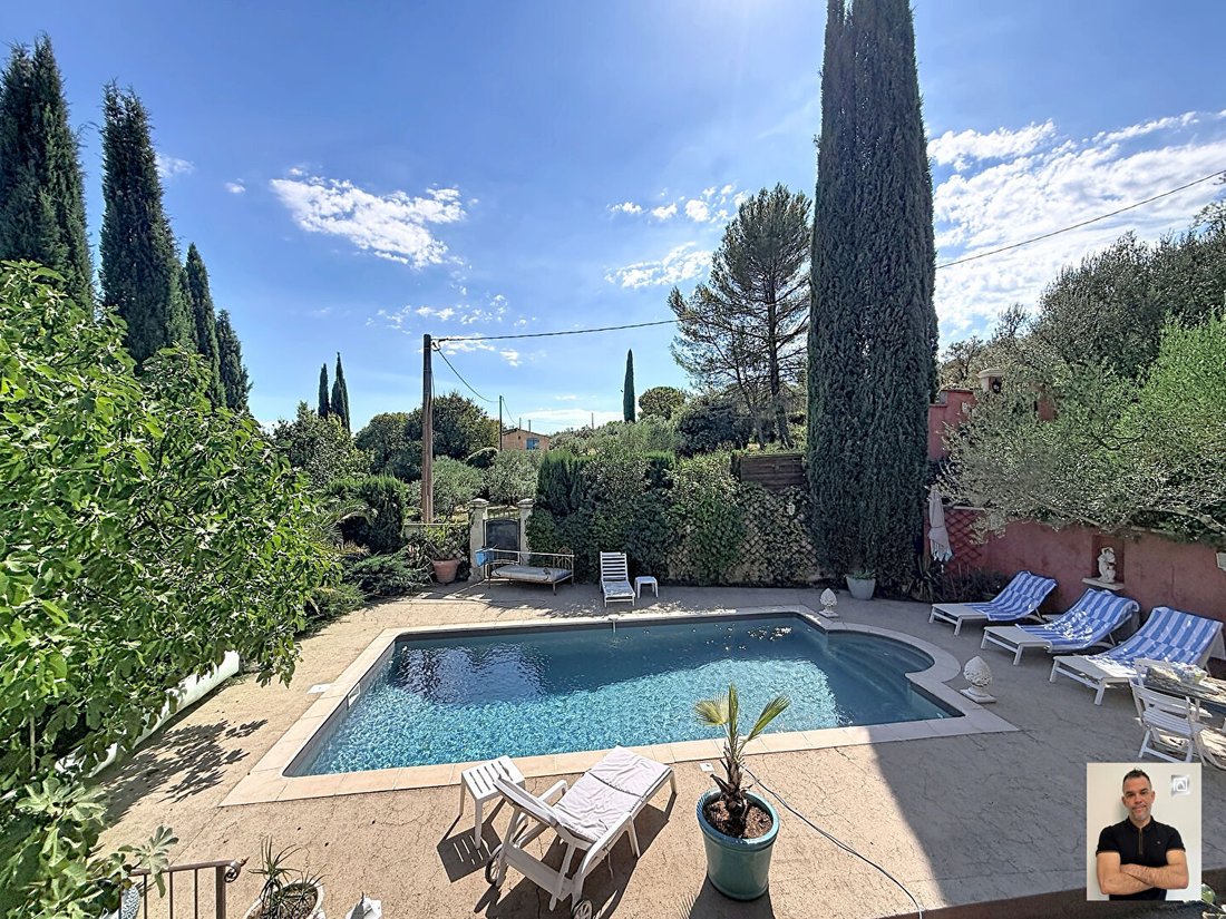 Villa a Cotignac, Provenza-Alpi-Costa Azzurra, Francia 3 - 18895125