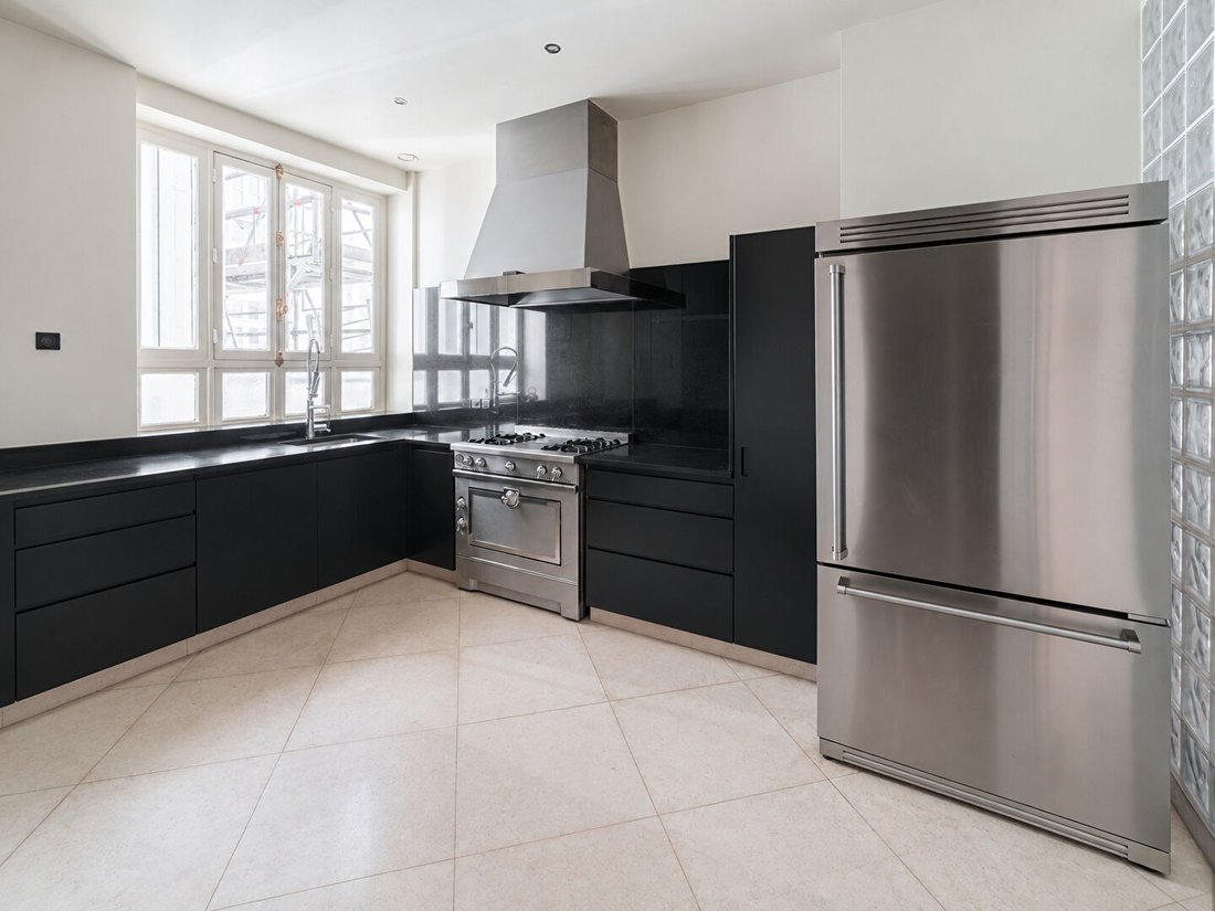 Apartment in Violet Commerce, Paris 15e Arrondissement, Paris 4 - 18536561