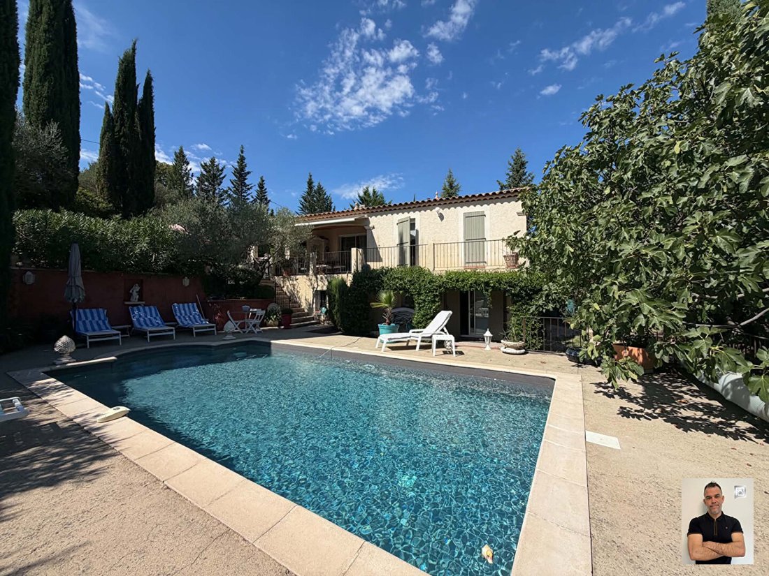Villa a Cotignac, Provenza-Alpi-Costa Azzurra, Francia 1 - 18895125