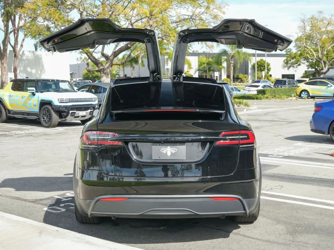 Suv in Costa Mesa, CA, United States 3 - 18894908