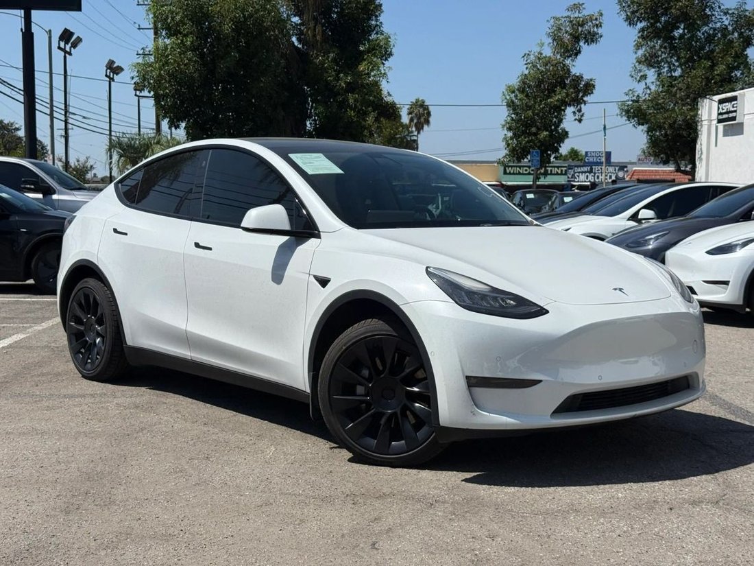Suv in Azusa, CA, United States 2 - 18894952