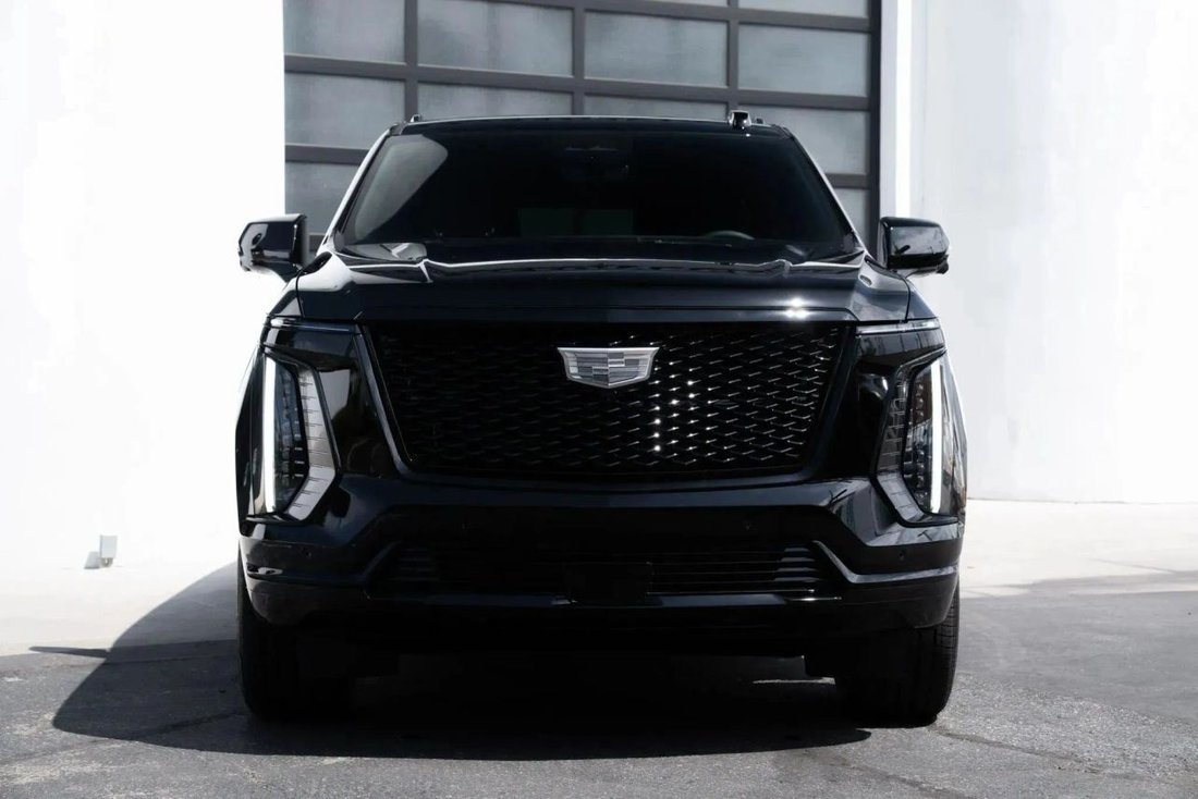 Suv in Bloomington, CA, United States 3 - 18702040