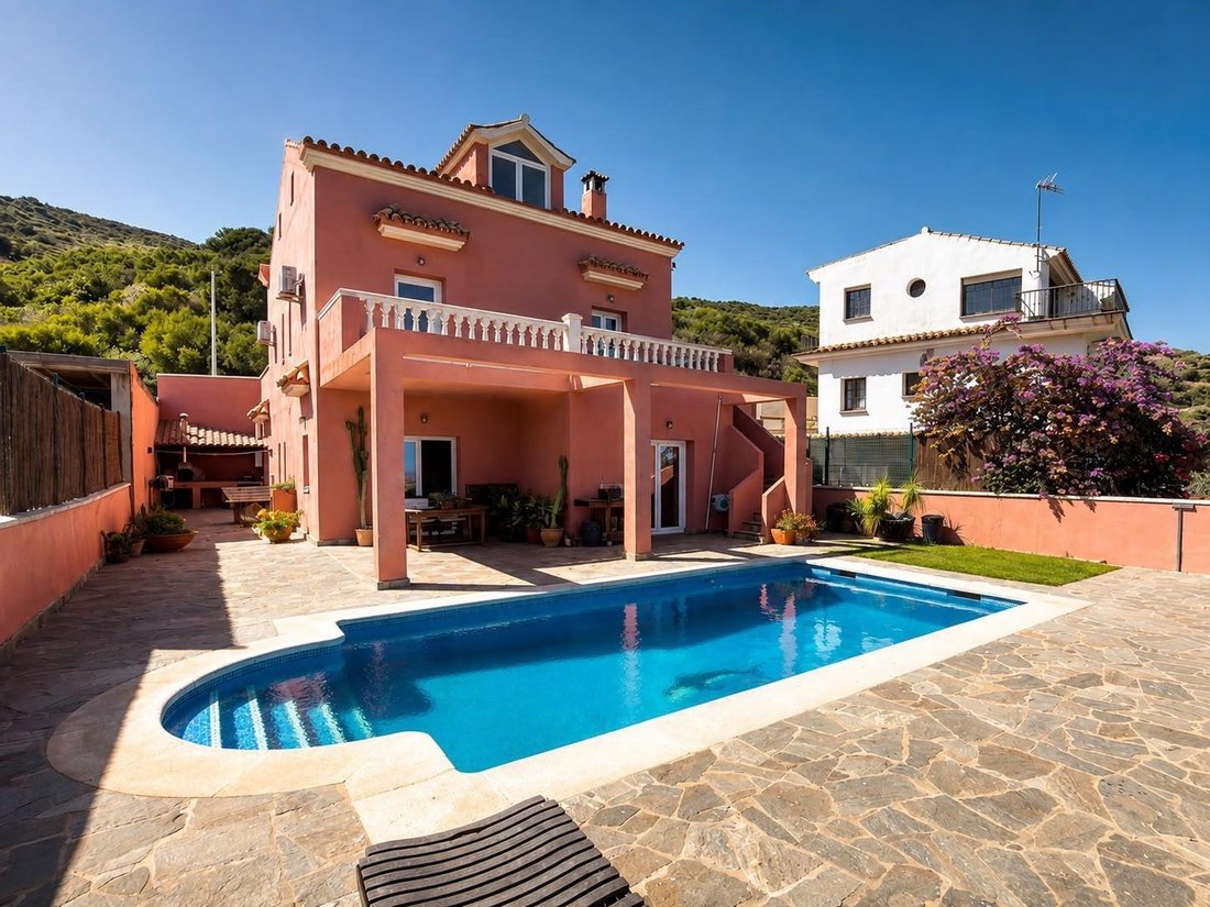 Chalet in Algeciras, Andalusien, Spanien 2 - 18895272