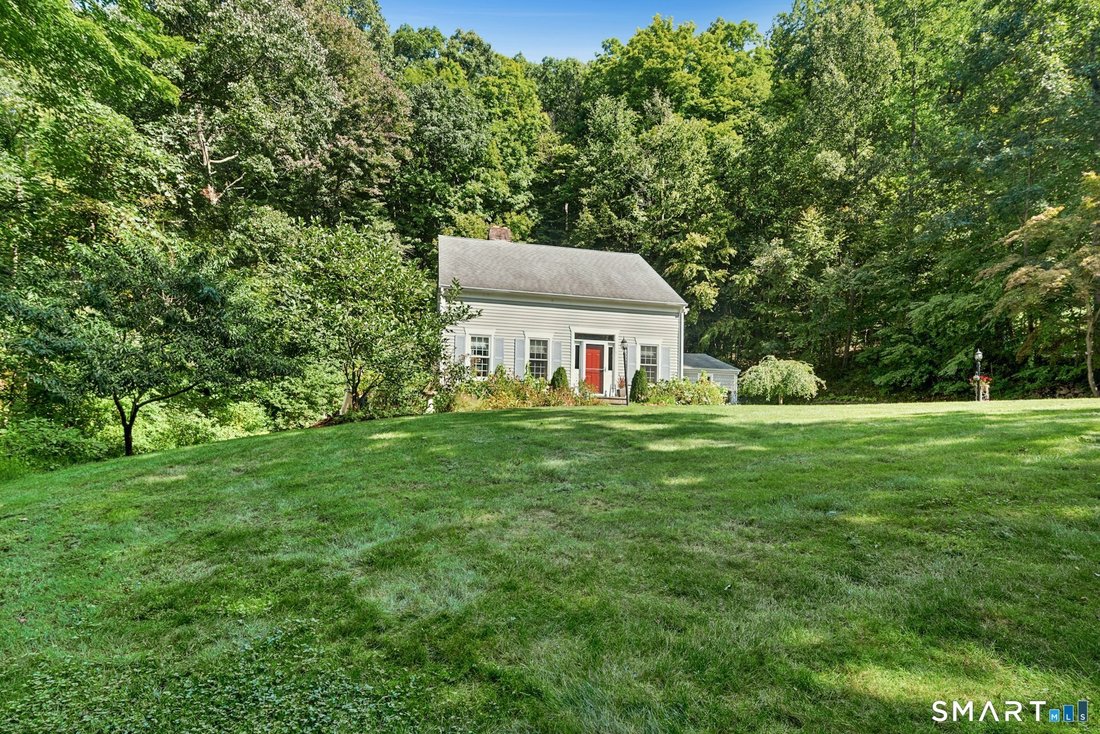 House in Newtown, Connecticut, United States 2 - 18901009