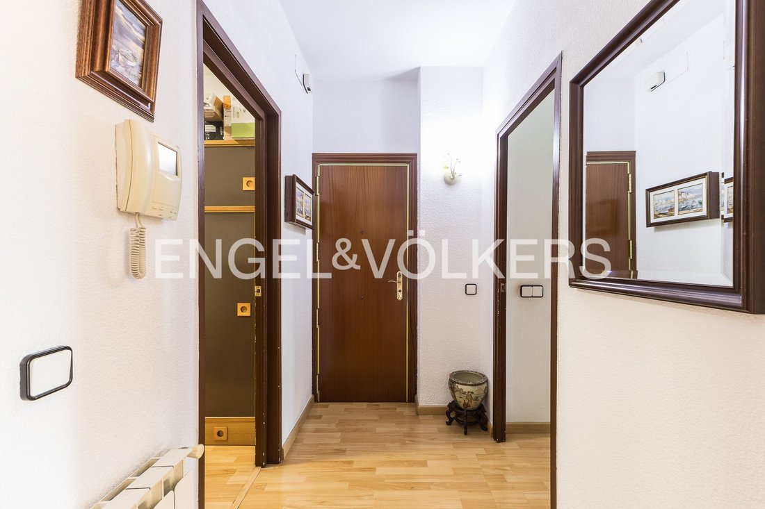 Wohnung in Esplugues de Llobregat, Katalonien, Spanien 2 - 18900124