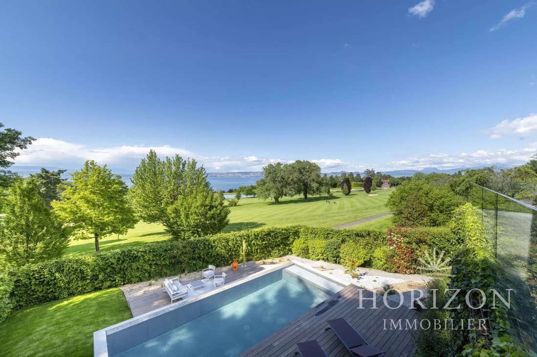 Villa in Evian-les-Bains, Auvergne-Rhône-Alpes, France 2 - 15468901