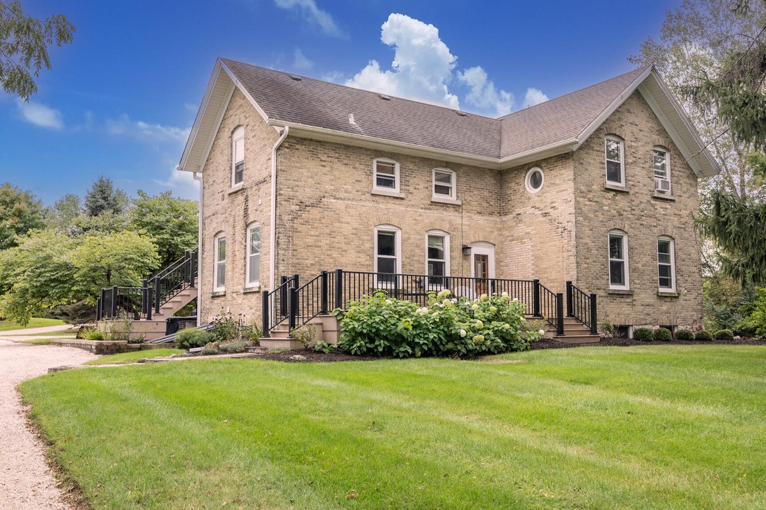 House in Menomonee Falls, Wisconsin, United States 1 - 18896289