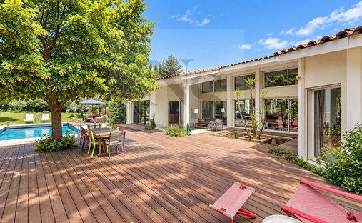 Villa in Plateau de Puyricard-La Trévaresse, Aix-en-Provence, France 1