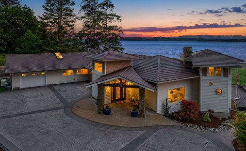 House in Camano, Washington, United States 1