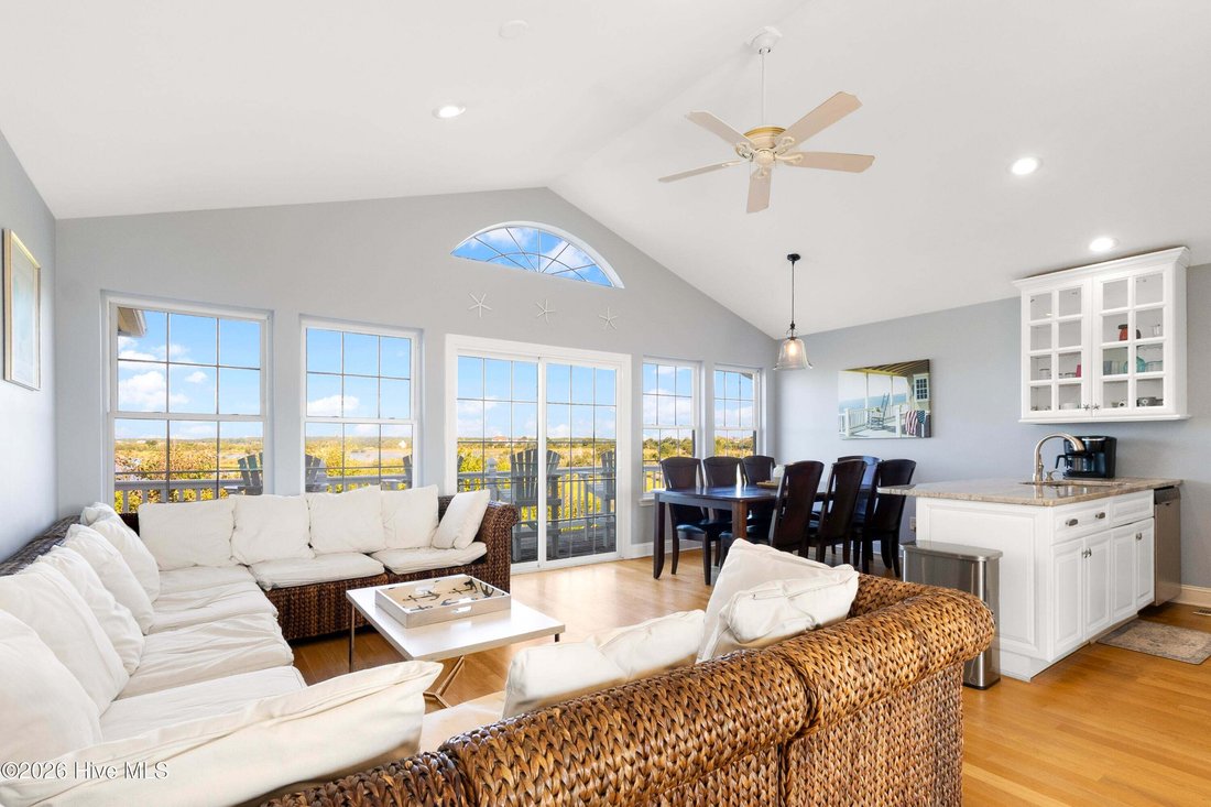 Townhouse in North Topsail Beach, North Carolina, United States 4 - 18900115