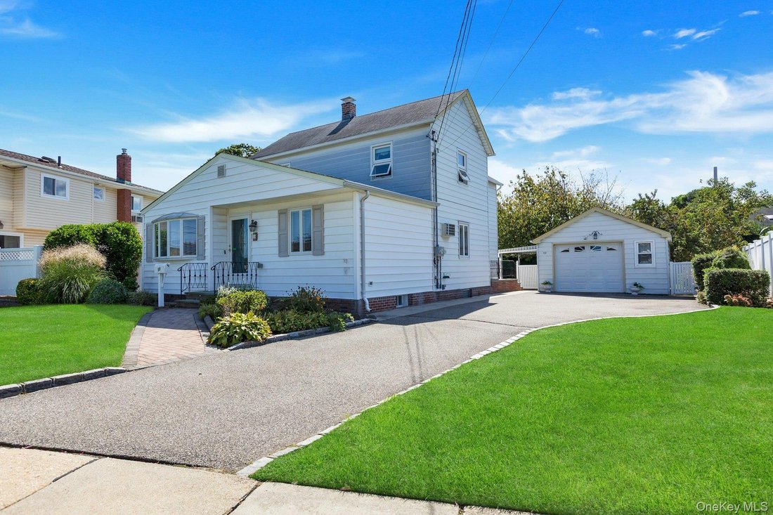 House in Hicksville, New York, United States 3 - 18900902