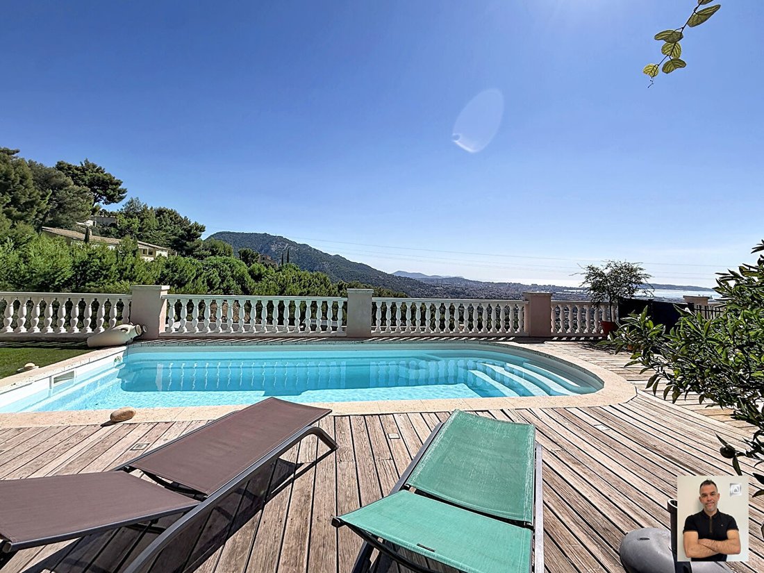 Villa in Notre Dame der Straßen, Toulon, Frankreich 2 - 18898061