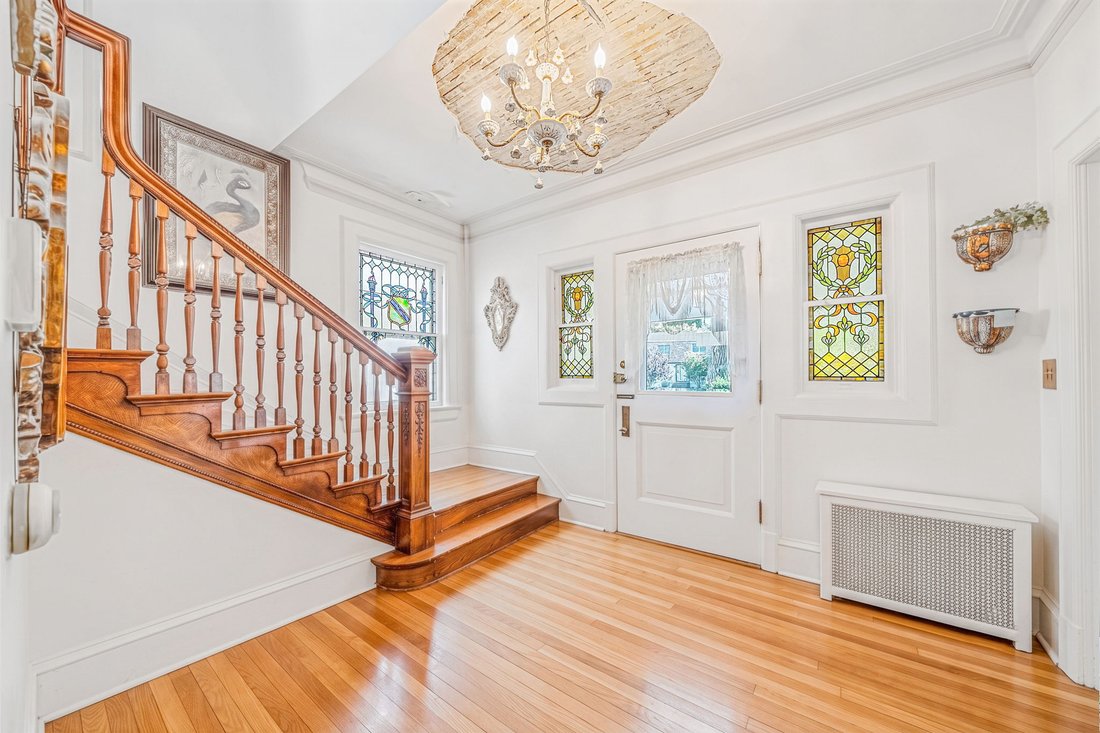 House in East Patchogue, New York, United States 2 - 18897482