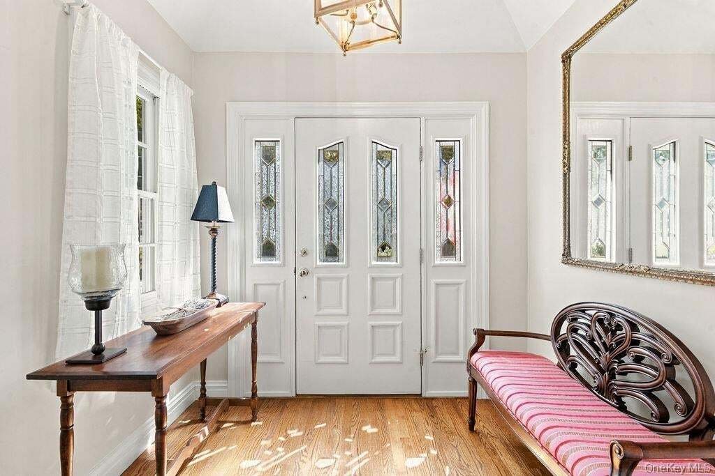 House in Manhasset, New York, United States 3 - 18895699