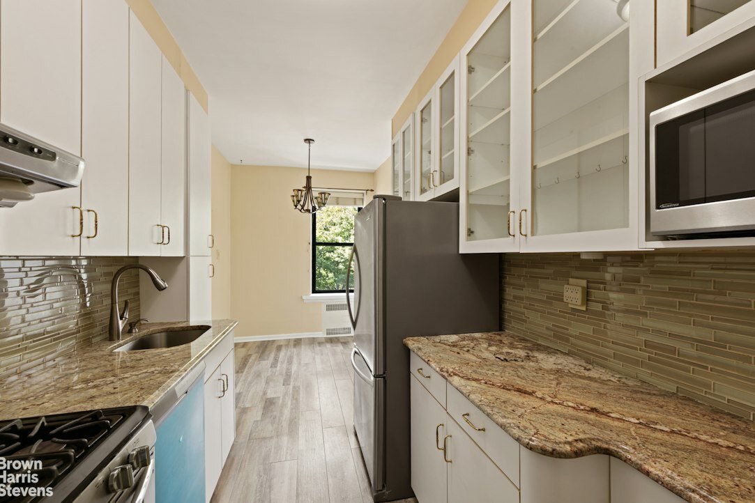 Co Op in New York, New York, United States 2 - 18897006