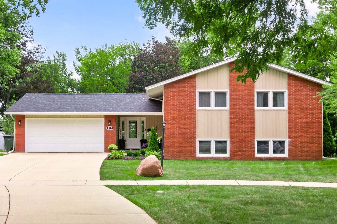 House in Palatine, Illinois, United States 3 - 18900434