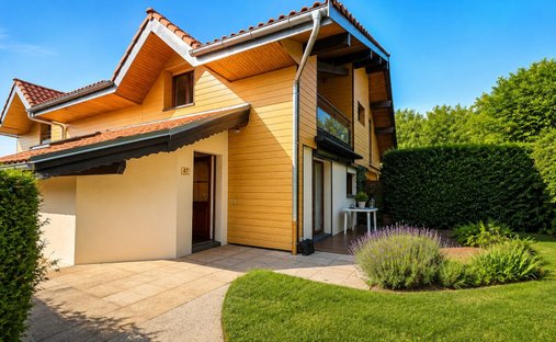 House in Thollon-les-Memises, Auvergne-Rhône-Alpes, France 1