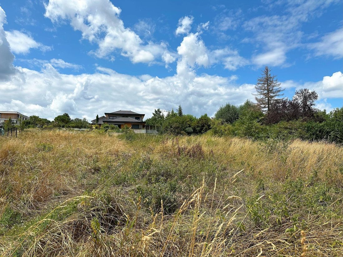 Land in Vétraz-Monthoux, Auvergne-Rhone-Alpen, Frankreich 1 - 16942258