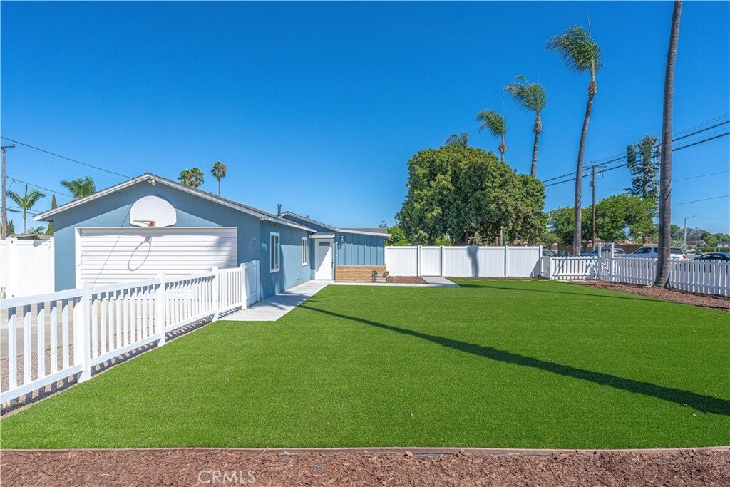 House in Santa Ana, California, United States 5 - 18322362