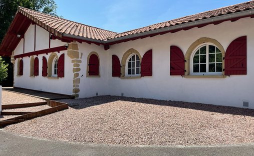 House in Bayonne, Nouvelle-Aquitaine, France 1