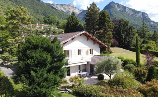 Casa a Corbonne-Centre-Maréchaux, Saint-Ismier, Francia 1