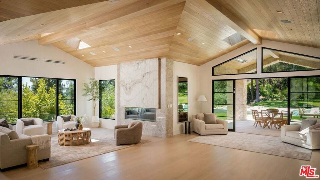House in Hidden Hills, California, United States 4 - 18423462