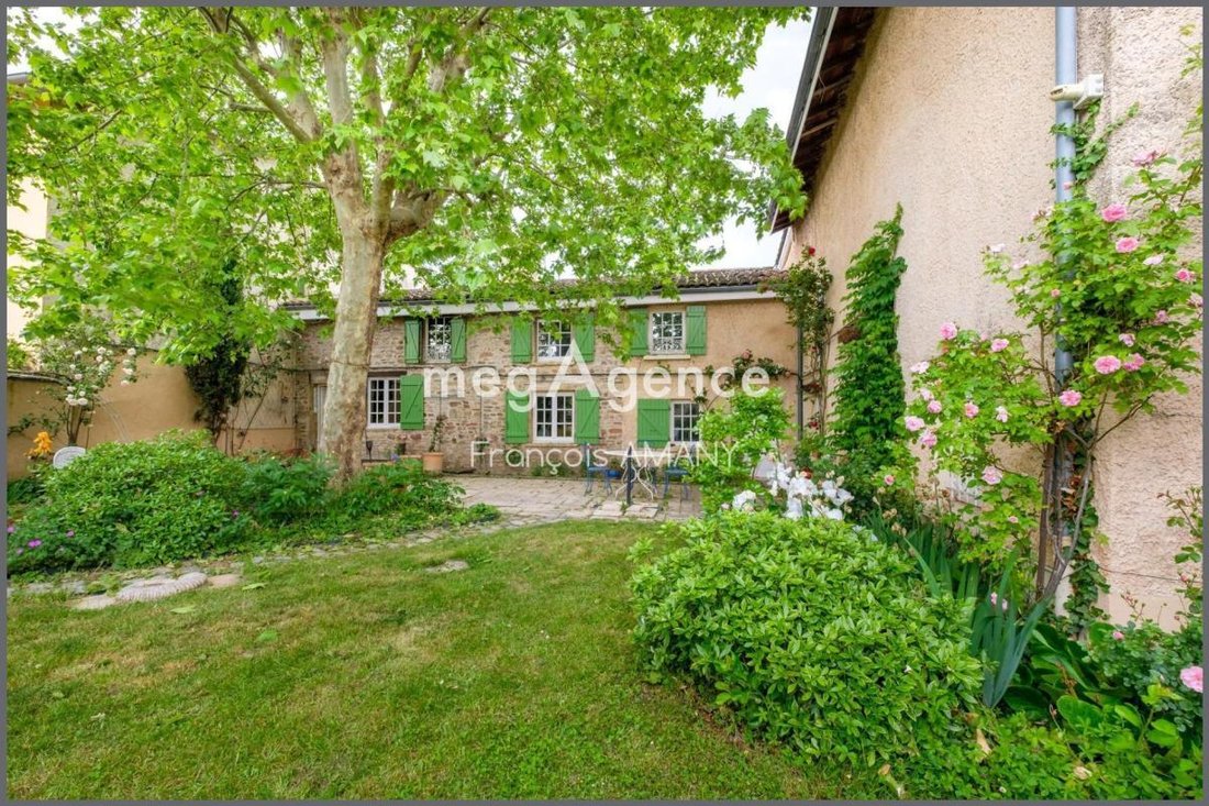 House in Dommartin, Auvergne-Rhône-Alpes, France 1 - 18897205