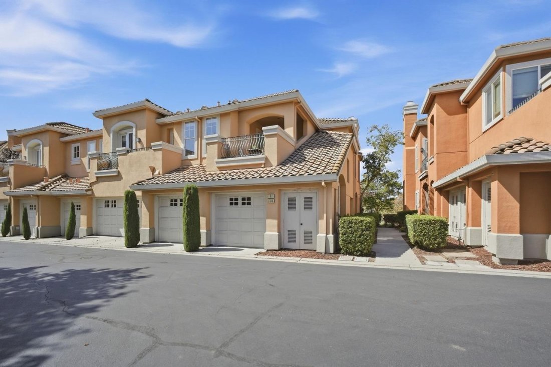 Condo in San Jose, California, United States 3 - 18899848