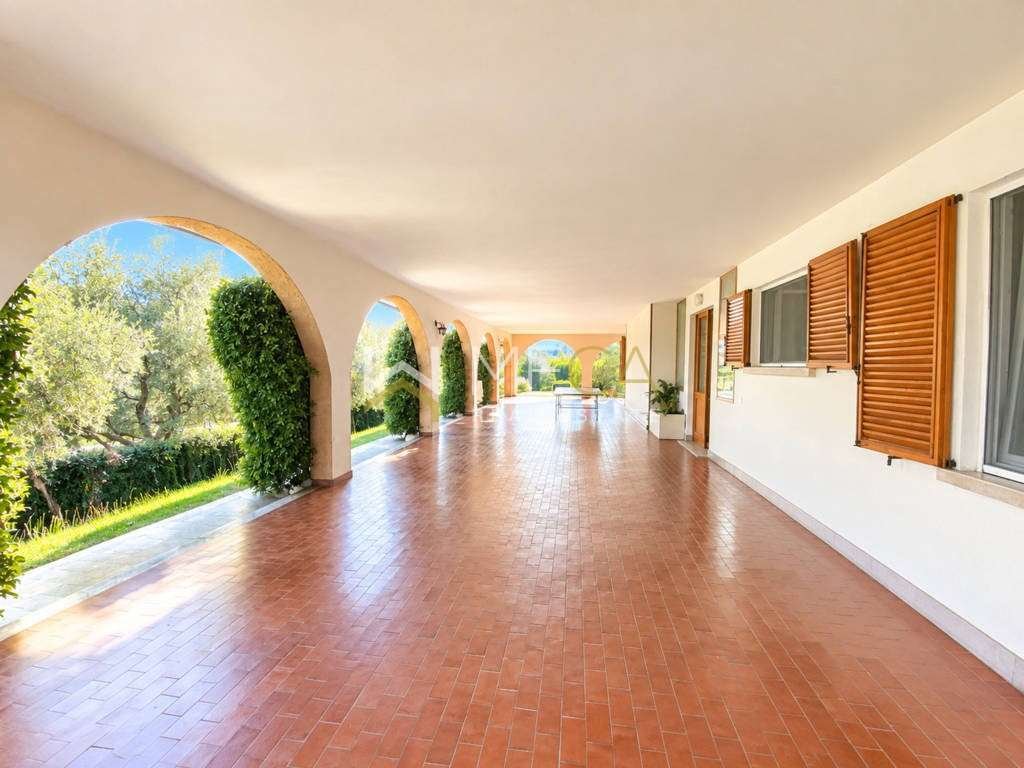 Villa à Moniga del Garda, Lombardie, Italie 1 - 18900209