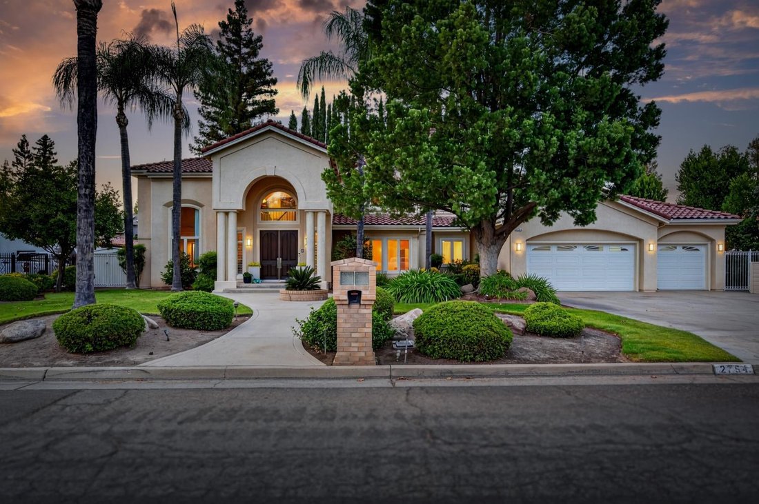 House in Fresno, California, United States 1 - 18898805