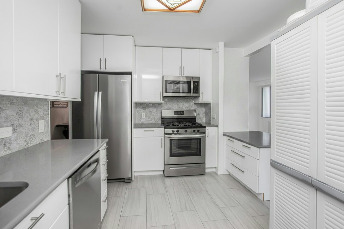 Co Op in New York, New York, United States 4 - 18339913