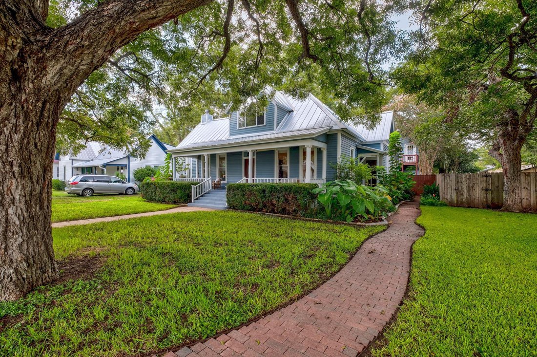 House in Smithville, Texas, United States 2 - 18899351
