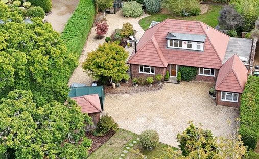 House in New Forest, Lyndhurst, England 1