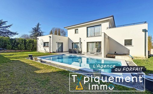 House in Mondouzil, Occitania, France 1